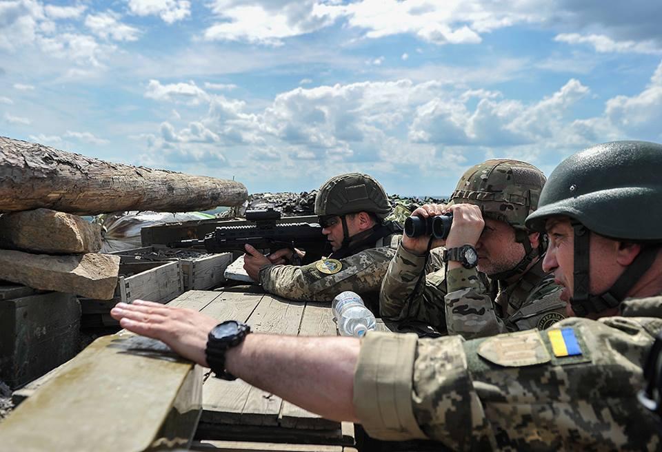 Доба на Донбасі: бойовики відкривали вогонь 16 разів