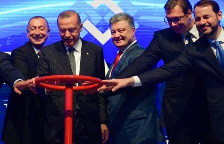 Україна зможе отримувати газ через Боргарію і Румунію, - Порошенко