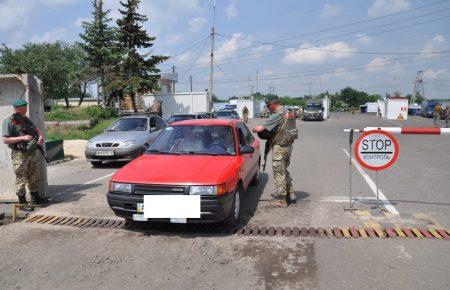 На КПВВ жінка наїхала автомобілем на прикордонника