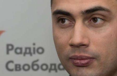 Бойовики «ДНР» погрожують журналісту Стасу Асєєву, що третій тиждень голодує в полоні, затримати його матір