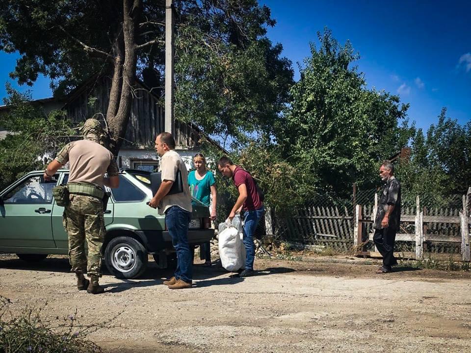 Обшуки у Криму проводять у справі про наругу над російськими прапорами, - журналіст