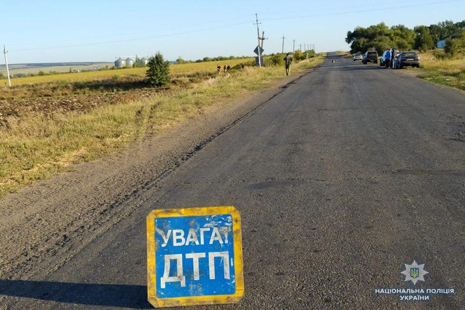 Аварія на Луганщині: 17-річний водій та три пасажирки поранені, одна загинула (ФОТО)