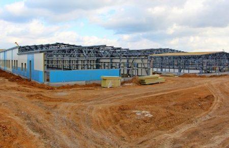 Міноборони розриває договори з підрядниками, що затримують будівництво казарм