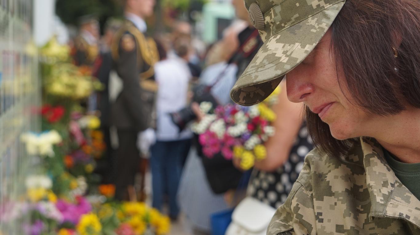 «Наші рідні не вмирають»: як у столиці вшановували пам’ять загиблих військових