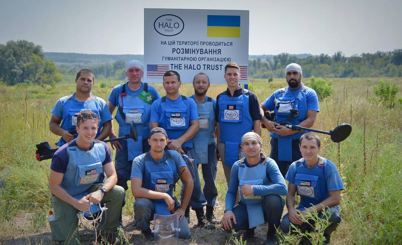 Розмінування Донбасу: як це працює?