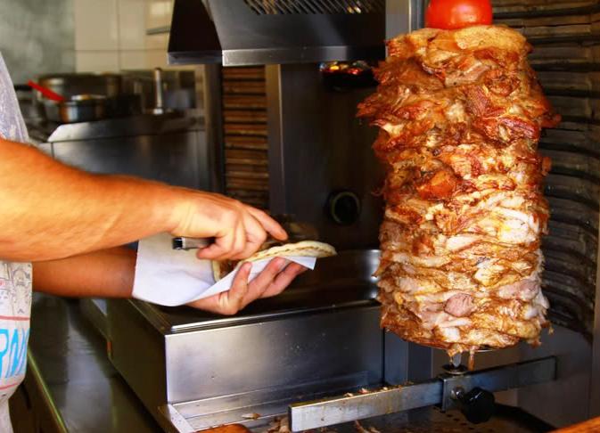 Отруєння шаурмою у Києві: кількість постраждалих перевищила 60