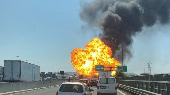 Біля аеропорту італійської Болоньї прогримів вибух (ВІДЕО)