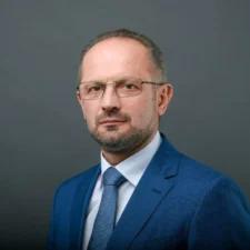 Роман Безсмертний