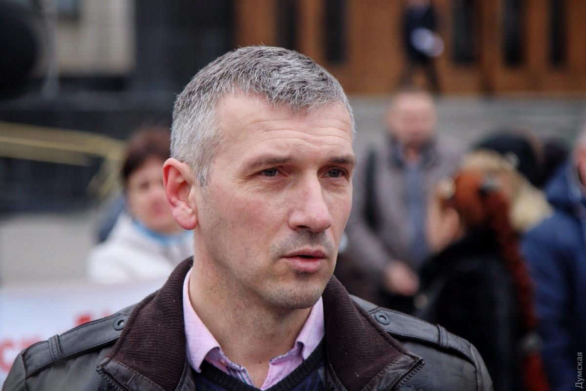 Одеському активісту Михайлику дістали кулю з легень — поліція