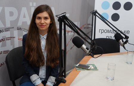 «Манна небесна» від депутатів: як народні обранці на шкільні лінійки ходили?