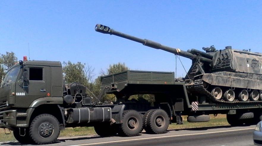 Бойовики розгортають на Донбасі «безпрецедентну» кількість важкої техніки та озброєння — СЦКК