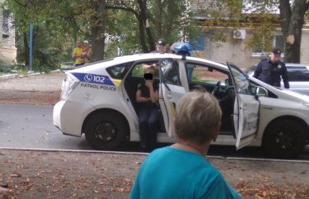 У Волноваській лікарні померла жінка, яку в неділю збив патрульний автомобіль