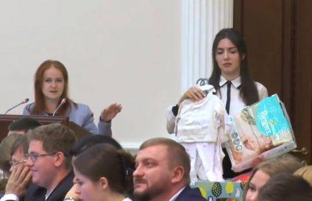 Сім областей отримали «пакунки малюка» — Мінсоцполітики