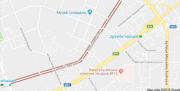 Порошенко пропонує Київраді переменувати вулицю Кудрі у столиці на честь Маккейна