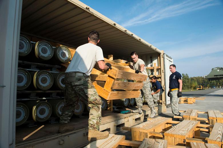 Військові США доставили у Німеччину найбільшу партію боєприпасів з 1999 року