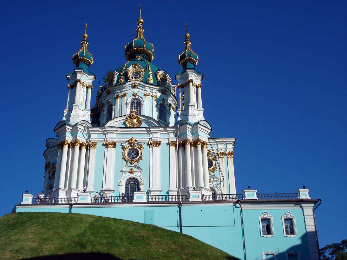 Порошенко пропонує Андріївську церкву передати Вселенському патріарху