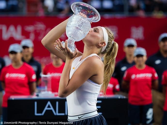 Наймолодша українська тенісистка виграла турнір WTA, встановивши новий рекорд (ВІДЕО)