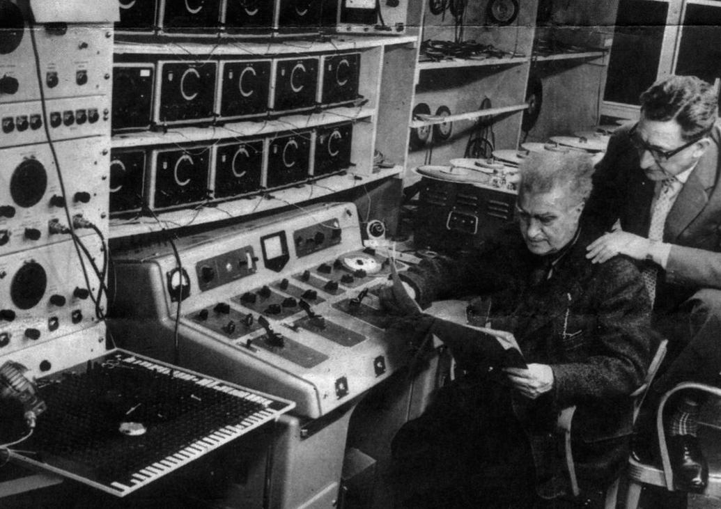 Едгар Варез: електронна музика на традиційних інструментах