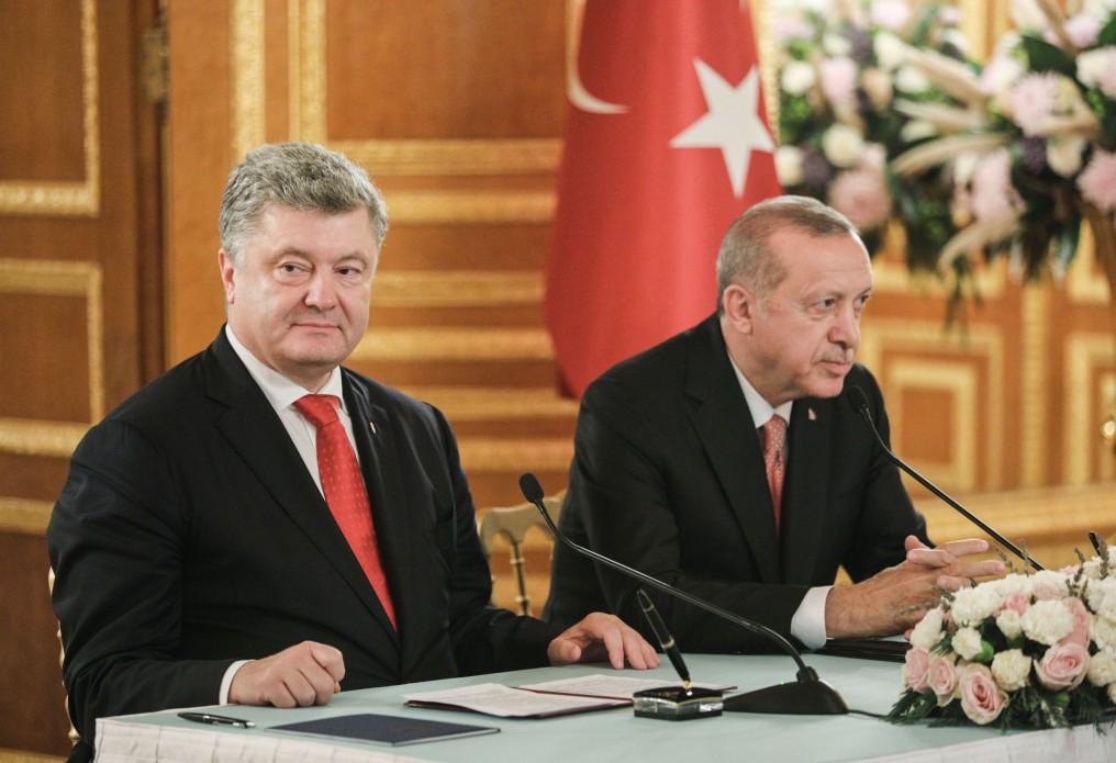 Меркель, Ердоган, Варфоломій: підсумки зустрічей Порошенка у Києві та Стамбулі