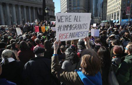 Чехія стала п'ятою країною, яка відмовилася підписувати міграційну угоду ООН