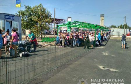 В черзі перед КПВВ «Станиця Луганська» помер чоловік — правозахисники