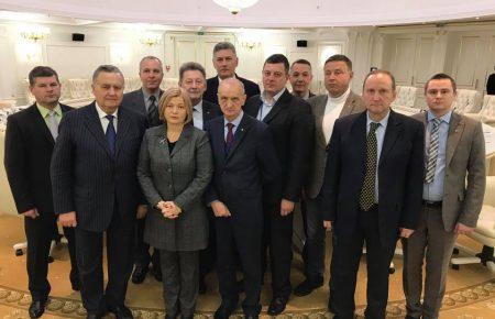 У питанні звільнення заручників немає прогресу, росіяни поводилися як завжди — Геращенко про підсумки засідання ТКГ