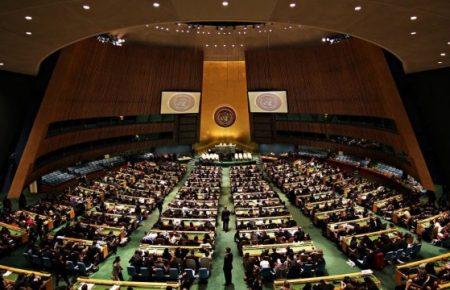 Хай голосують, як хочуть, аби не пропустили російські танки – політолог про кримську резолюцію