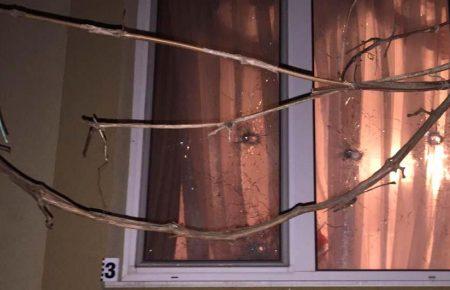 У Рівному на подвір'я судді кинули гранату, поліція розслідує подію як посягання на життя