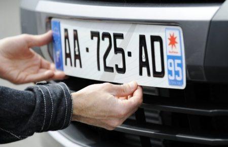 Із 23 лютого закінчується період пільгового розмитнення авто на єврономерах