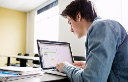 Підготовка до ЗНО без репетиторів і в формі гри: безкоштовна платформа iLearn