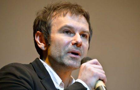 Я не маю відносин з жодним українським олігархом — Вакарчук