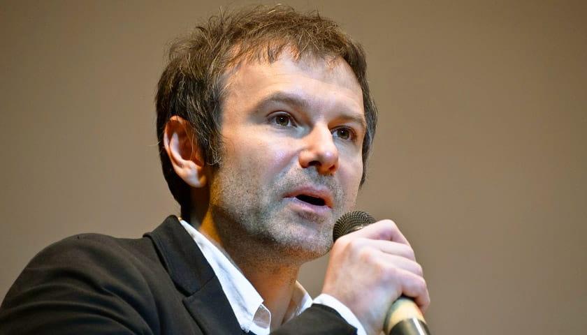 Я не маю відносин з жодним українським олігархом — Вакарчук