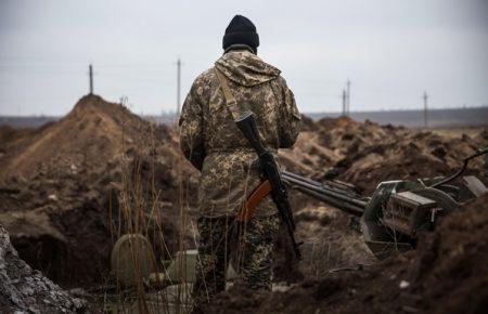 Двоє українських військових дістали поранення на Донбасі