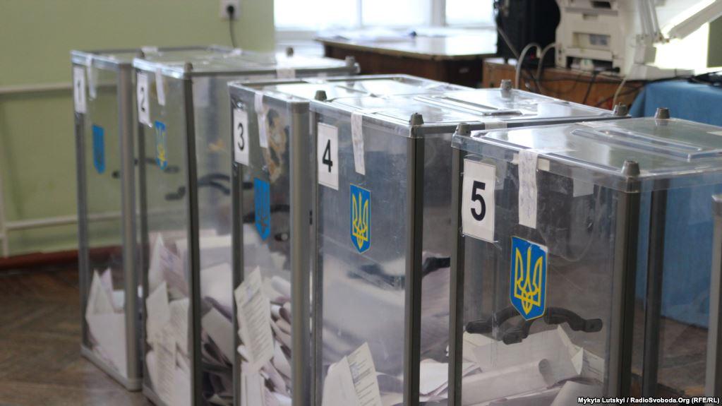 На Сумщині виборці двічі намагалися винести бюлетені за межі дільниці