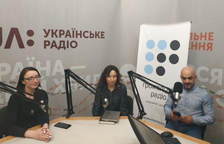 День подяки по-українськи: за що варто сказати добрі слова про Порошенка, а за що — в жодному разі