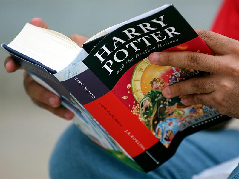 У Польщі священики спалили книги про Гаррі Поттера