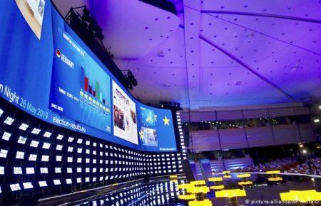 В ЄС оголосили попередні результати виборів Європарламенту