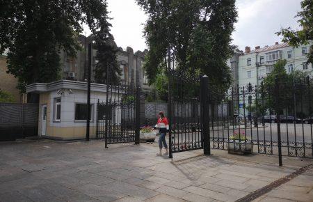 Прохід Банковою під АП тепер відкритий (фото)