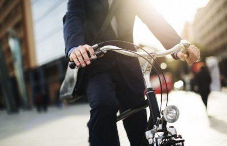 Як їздити велосипедом на роботу?
