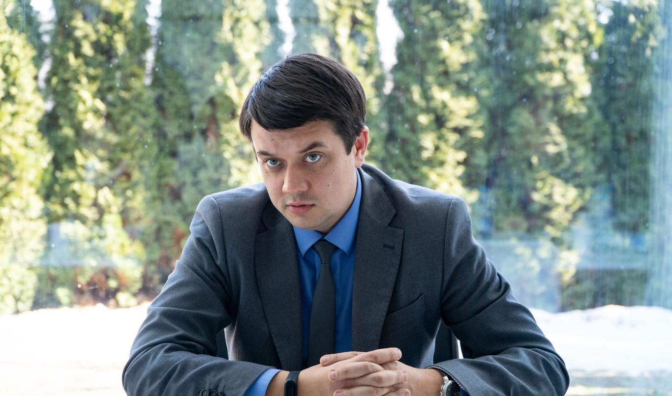 Розпад коаліції — бажання відстрочити дострокові вибори — радник Зеленського