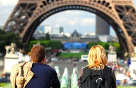 Українці більше подорожують за кордон самостійно, без посередництва турфірм — директор Центру розвитку туризму