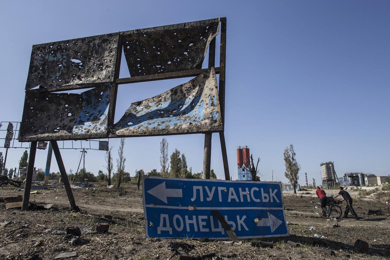 Зустріч Медведчука з ватажками бойовиків «ЛДНР»: обіцяють звільнити 4-х людей