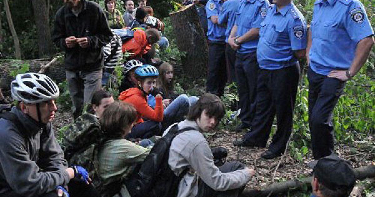 ЄСПЛ зобов'язав Україну виплатити компенсацію по 6 тисяч євро активістам, що боролися проти вирубки харківського парку у 2010 році