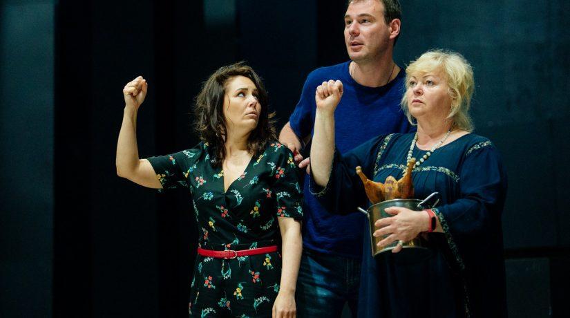 Це приклад м’якої декомунізації — режисер про прем’єру «Зойчиної квартири» Булгакова