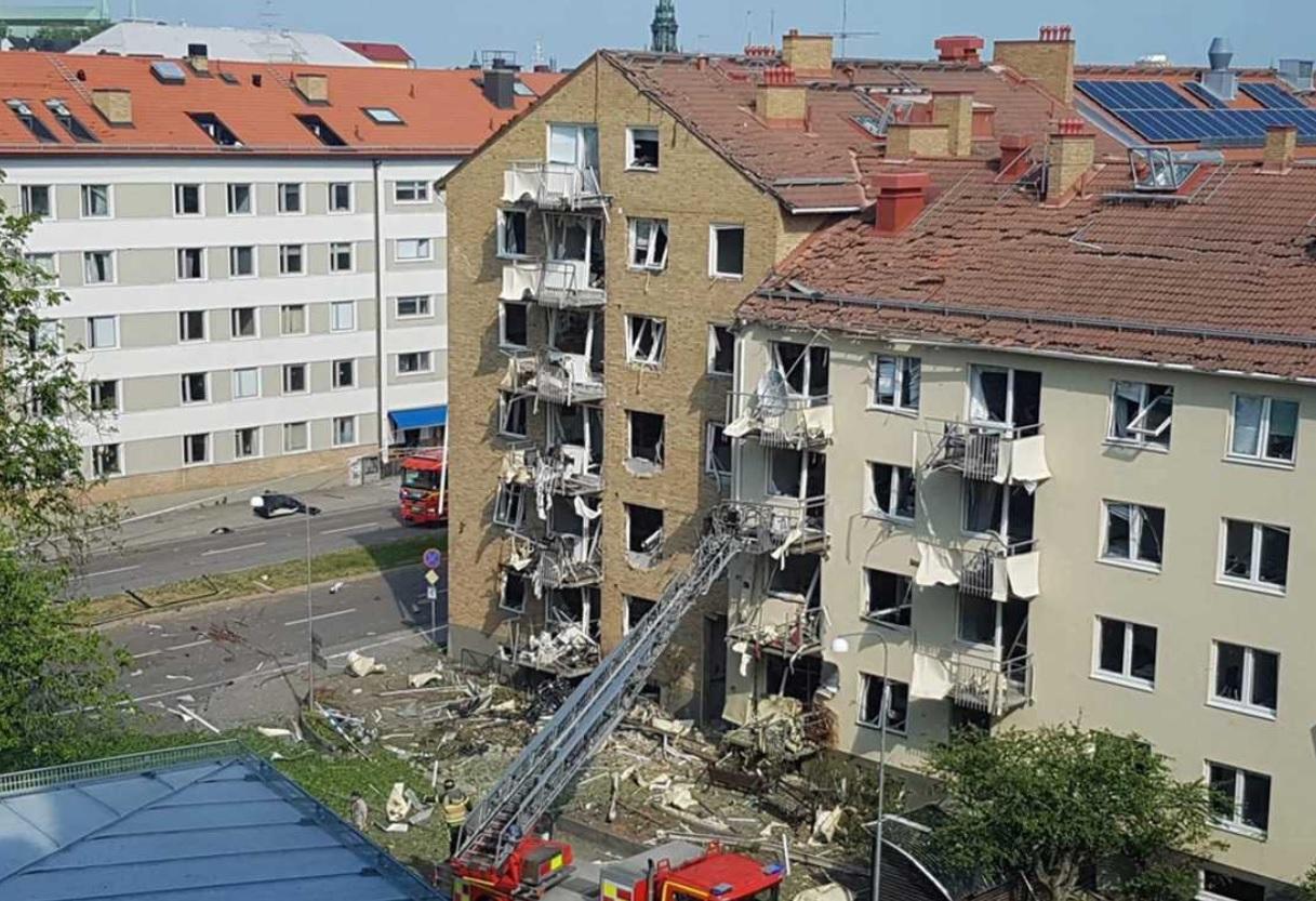 У шведському місті Лінчепінг стався вибух у будинку, є постраждалі