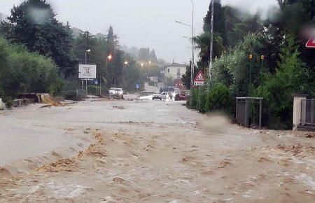Торнадо та шторм в Італії: загинули троє людей
