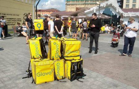 Кур’єри «Glovo» вийшли на акцію протесту проти «нелюдських умов праці»