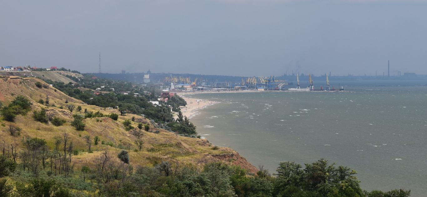 Чи можливе захоплення Маріуполя: думки переселенця та коментарі прикордонників (фото)