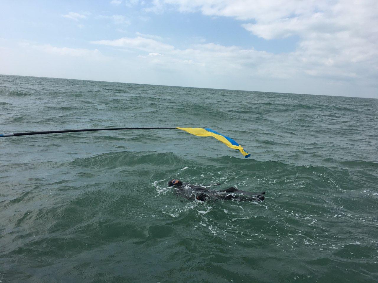 Світовий рекорд: український паралімпієць Олег Іваненко переплив Ла-Манш за допомогою лише рук