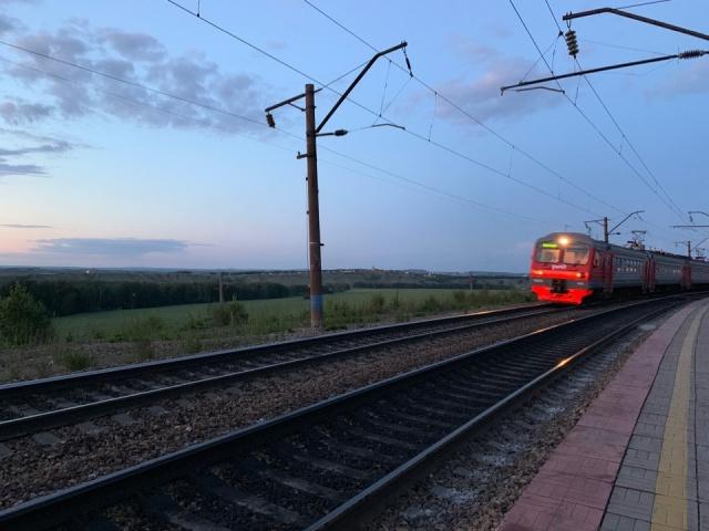 На воєнній базі під Ачинськом знову лунали вибухи, на снаряді підірвався потяг